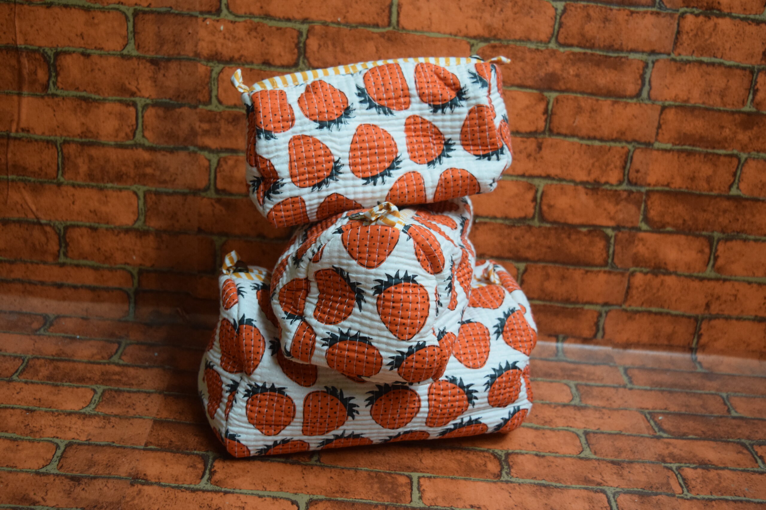 3 in 1 Vanity Pouch - Image 5