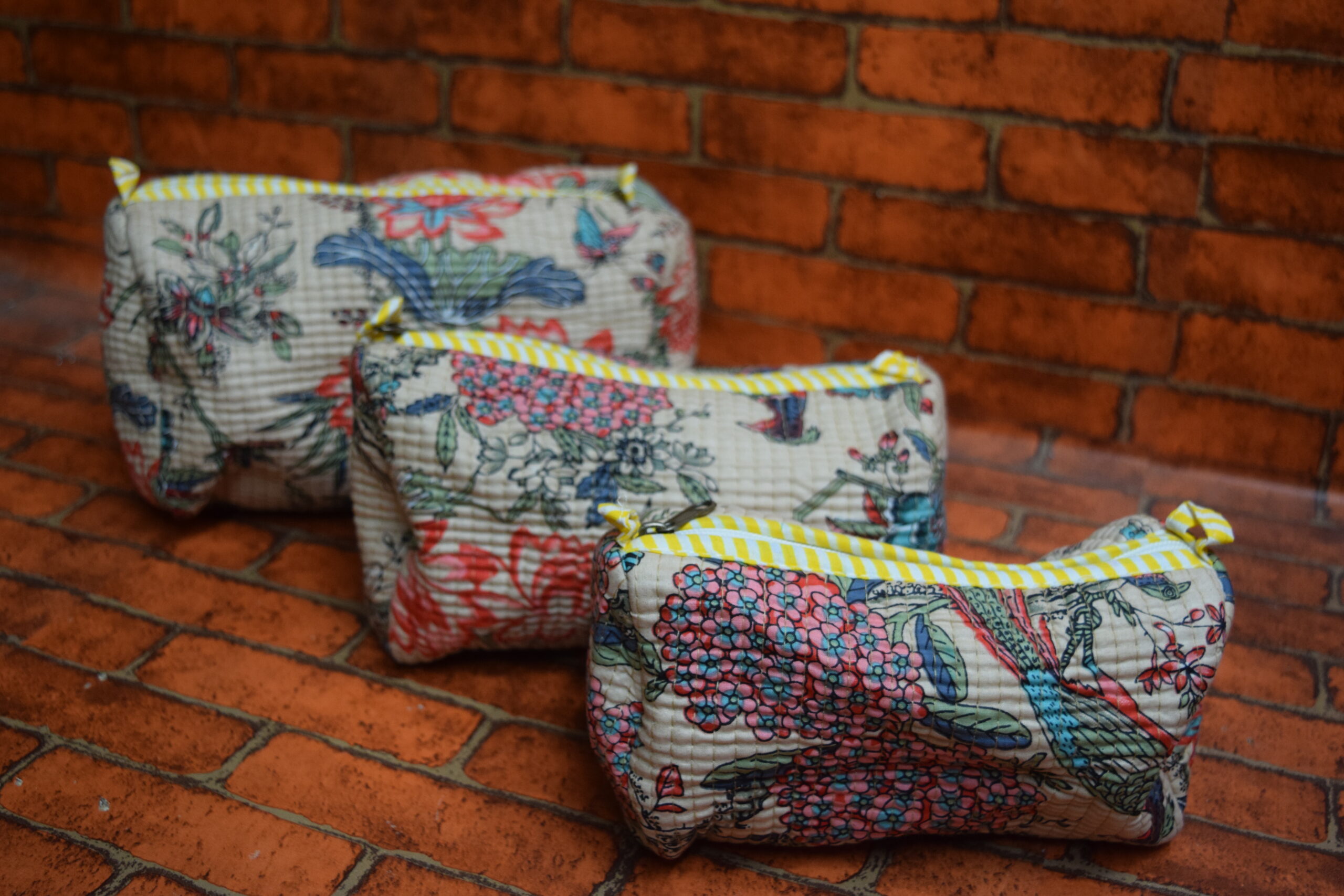 3 in 1 Vanity Pouch - Image 7